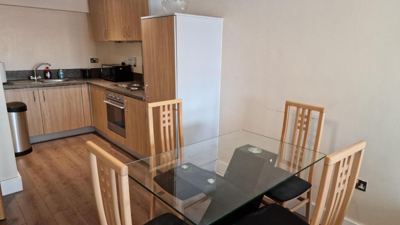 Two Bedroom Apartment, Birmingham City Centre B1 Exterior photo